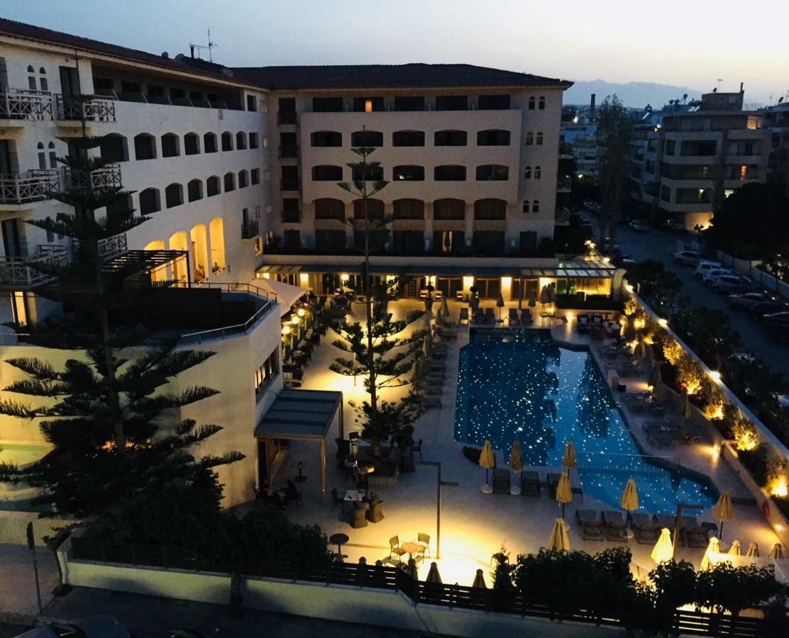 Sol & Mare - Beach Front Retimno Zewnętrze zdjęcie